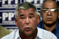 SAMUEL RUTH – PPT Caracas, 30/08/2010.- Samuel Ruth, candidato independiente por el PPT en el circuito 3 del estado Aragua, aseguró hoy, que los candidatos de la tolda azul son “unos cuarto bates y po