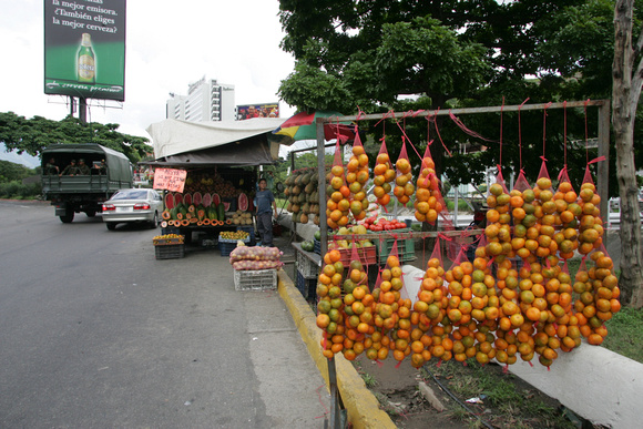 Vendedores informales,Chuao,Caracas