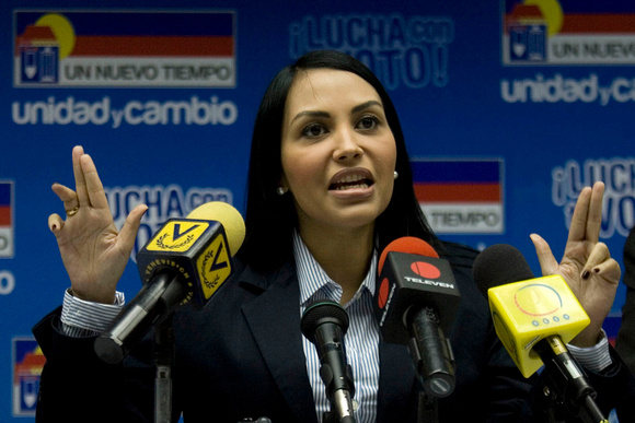 UNT- SOLÓRZANO Caracas, 11102010.- Delsa Solórzano diputada electa,  al Parlamento Latinoamericano por el partido Un Nuevo Tiempo (UNT), solicitó hoy lunes  al Tribunal Supremo Justicia la inmediata l