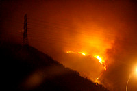AVILA INCENDIO: Caracas,21/03/10 
Un incendio forestal en el Parque Nacional El Avila ,a la altura de Los Chorros,en el estribo Duarte ,ha consumido desde las cinco de la tarde de este domingo,hasta