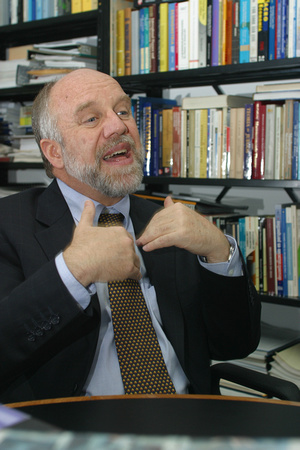 Gustavo Garcia, economista, profesor del Instituto de Estudios Superiores de Administracion, IESA