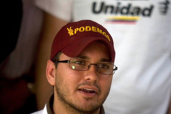 MUD - JUVENIL Caracas 11/11/10.- Representantes de la seccionales juveniles de los diferentes partido políticos que integran la Mesa de la Unida Democrática (MUD) hicieron hoy un llamado, a los estudi