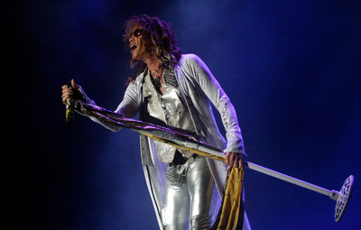 AEROSMITH: Caracas,17/05/10 
Steven Tyler , cantante de la banda Rock Aerosmith, durante su presentación en el estacionamiento del Poliedro de Caracas. Tyler y su banda  Aerosmith, se presentaron fin