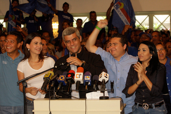 UNT CANDIDATOS UNIDAD: Caracas,07/09/10 
En un acto convocado por el partido Un Nuevo Tiempo, donde se presento la plataforma electoral para el estado Miranda, conformada por más de 10 mil testigos y