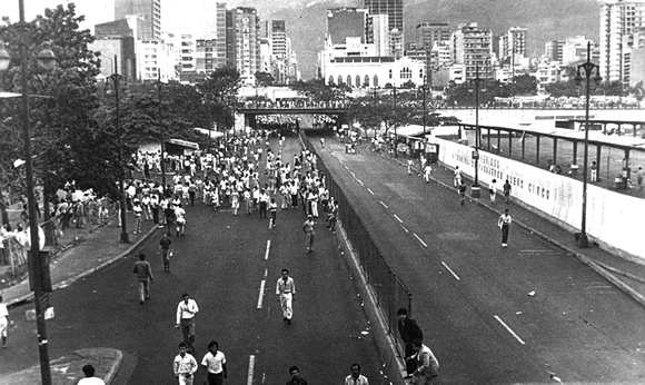 CARACAZO 27-28-F 1989