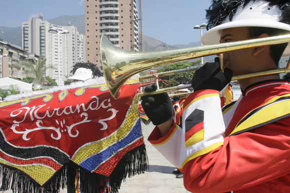 Caracas,21/02/10/Venezuela 
La Banda Marcial Miranda,interpreta musica alusiva a la octavita de Carnaval,para abrir el acto donde el Alcalde Metropolitano Antonio Ledezma, entrego 80 sillas de ruedas