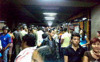METRO COLAPSO: Caracas,12/07/10 
Usuarios del Metro de Caracas estuvieron atrapados dentro de vagones durante un par de horas ,debido a una falla eléctrica que se registró aproximadamente  a las 7:30