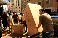 DEVALUACION: Caracas,31/12/10 
Venezolanos compran electrodomesticos en una tienda en el centro de Caracas, previendo el alza de los precios de esas mercancías  ,tras el anuncio del ministro de Plani
