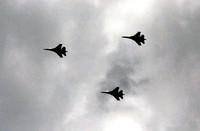 SUKOY: Caracas,14/04/10 
Aviones rusos Sukoy vuelan sobre Caracas, en maniobras de entrenamiento, para el desfile del Bicentenario del Dia de la Independencia ,el proximo 19 de Abril.
Caribe Focus/C