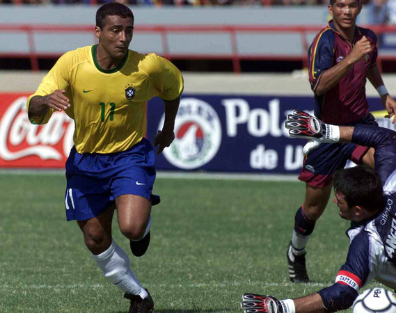 Romario en la novena jornada de las eliminatorias suramericanas para el Mundial Japon-Corea 2002.