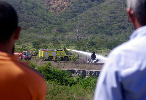 AVION CAIDO BARQUISIMETO: Caracas,21/07/10 
Un avión K8W de fabricación china, de la aviación venezolana se precipitó a tierra en Barquisimeto, mientras realizaba un ejercicio de rutina durante  un vu