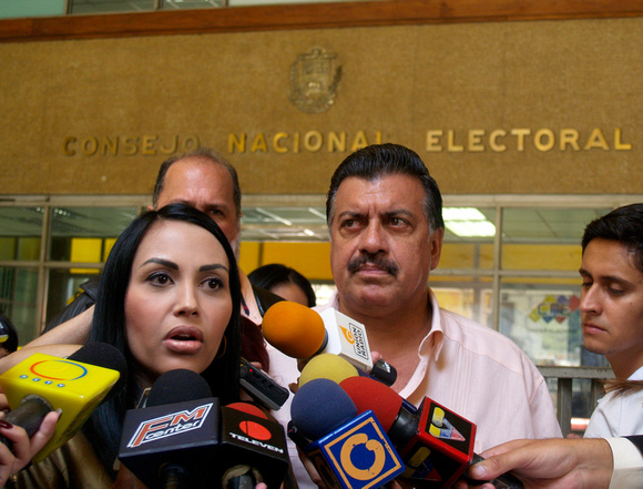 MUD CNE SOLORZANO: Caracas,23/08/10 
La candidata al Parlatino, Delsa Solórzano informó que representantes de la Mesa de la Unidad se reunieron este lunes con los directivos del Consejo Nacional Elec