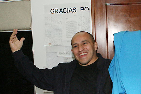 MAZUCO Maracaibo, 08/10/2010.- El recién electo diputado por el estado Zulia, José Sánchez, conocido popularmente como "Mazuco" llegó esta tarde a su casa en Maracaibo, para cumplir con el régimen de
