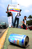 POLAR PROTESTA: Puerto La Cruz,05/06/10 
Trabajadores de las Empresas Polar en Oriente manifiestan frente a las instalaciones de Polar en Puerto La Cruz, contra las amenazas del Presidente Chavez de
