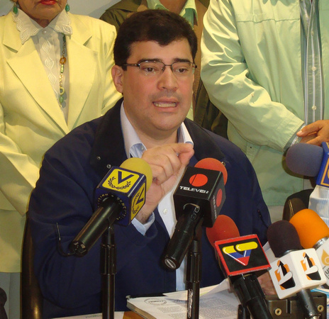 COPEI ELECCIONES: Caracas,24/05/08 
El Presidente Nacional de COPEI Partido Popular, Luis Ignacio Planas , calificó las supuestas elecciones realizadas el pasado domingo como una simulación de proces